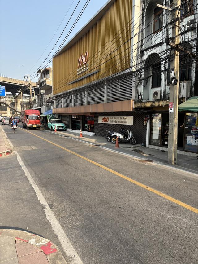 ขายด่วน! อาคารพาณิชย์ 3 ชั้น สุขุมวิท 62 แยก 10 – ทำเลทอง ราคาดีที่สุด! 2