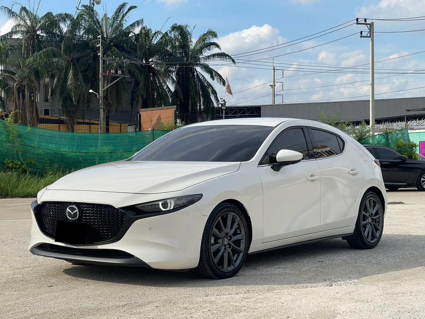 Mazda 3 2.0 SP Hatchback ปี 2020 สีขาว 