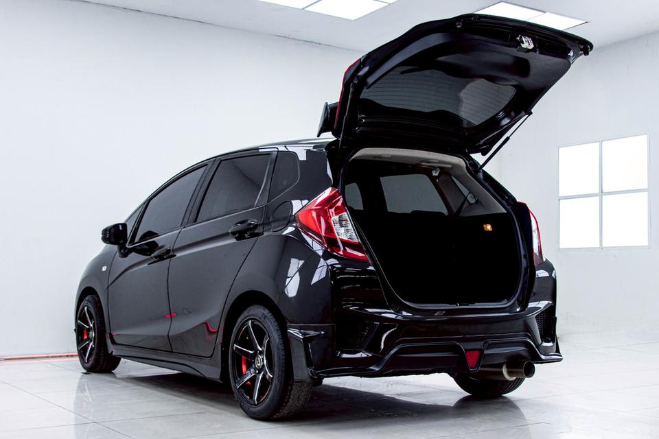 HONDA JAZZ GK 1.5 S เกียร์ธรรมดา MT 2017