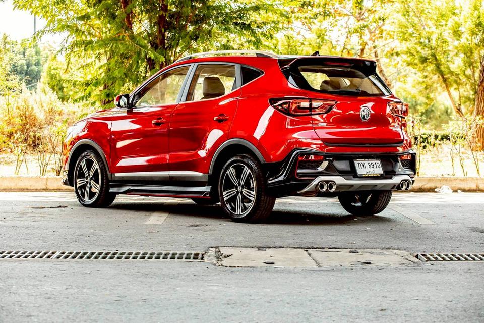 MG ZS 1.5 X ปี 2018 สีแดง มือเดียวป้ายแดง 8