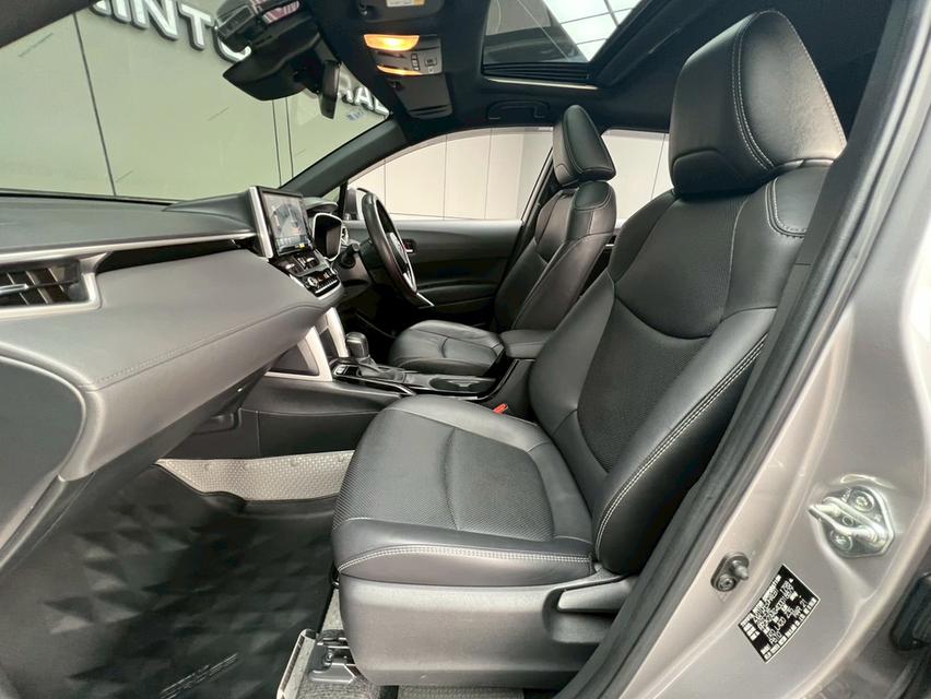 ปี 2021 TOYOTA COROLLA CROSS, 1.8 HYBRID PREMIUM SAFETY มือเดียวป้ายแดง ซื้อสดมา ประวัติศูนย์ Toyota ทุกระยะ วารันตี รูปที่ 13