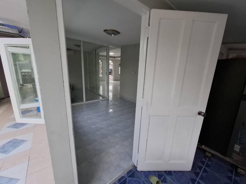 ขายบ้านสวน 2 หลัง พร้อมโกดัง 1 หลัง (หลังบ้านติดน้ำ) ซอยบางแวก 120 กรุงเทพ 8