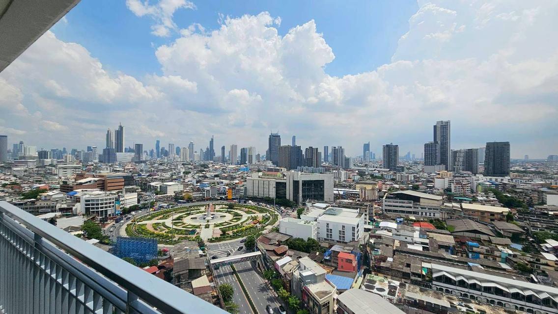 ห้องใหญ่ อยู่สบาย เหมาะกับครอบครัว ชั้น 20 วิวสวยมาก เดอะนิช ตากสิน 10