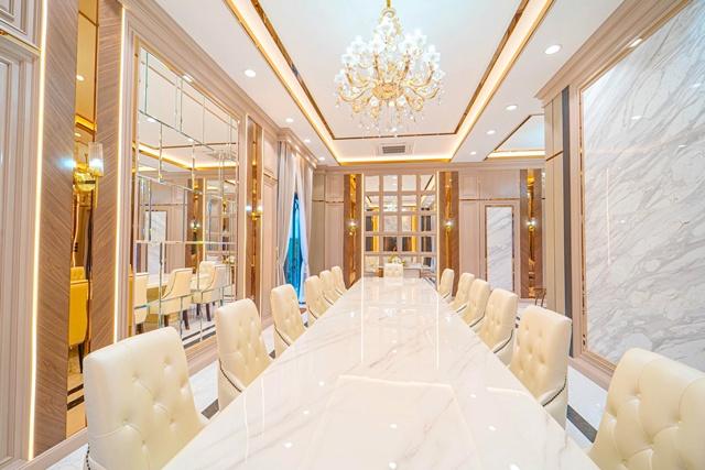 ถ.อักษะ พุทธมณฑลสาย3 14นาที จากเซนทรัลปิ่นเกล้า ขายคฤหาสน์หรู 3ชั้น รวมชั้นใต้ดินจอดรถ super car 20คัน 2ไร่ 70ตรว. เต็มพ 8