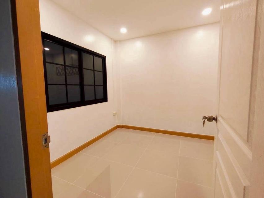 หมู่บ้านมนรดา1 12