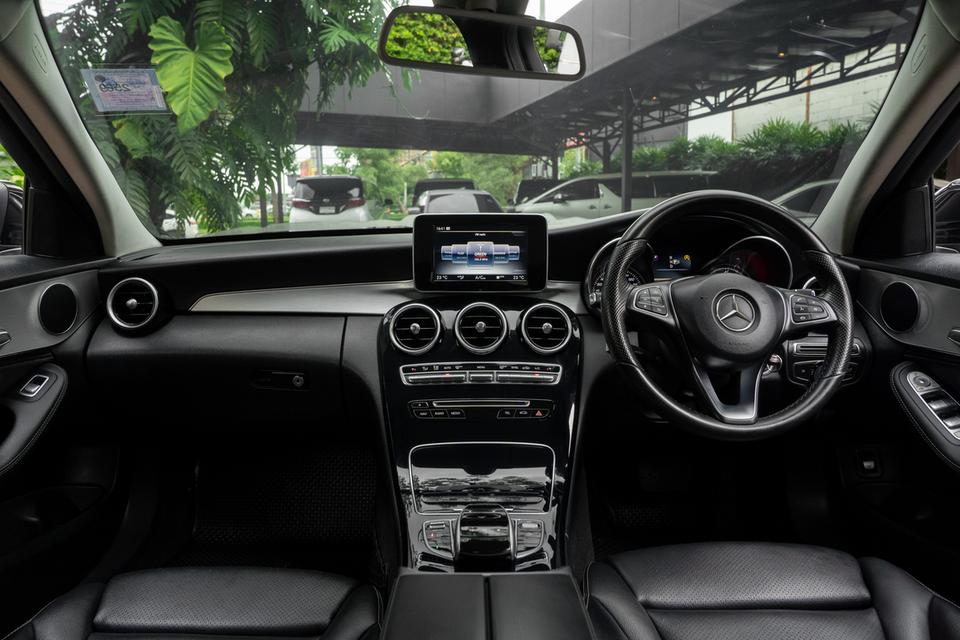 “Mercedes-Benz C200 Avantgarde” ปี 2015 รูปที่ 5
