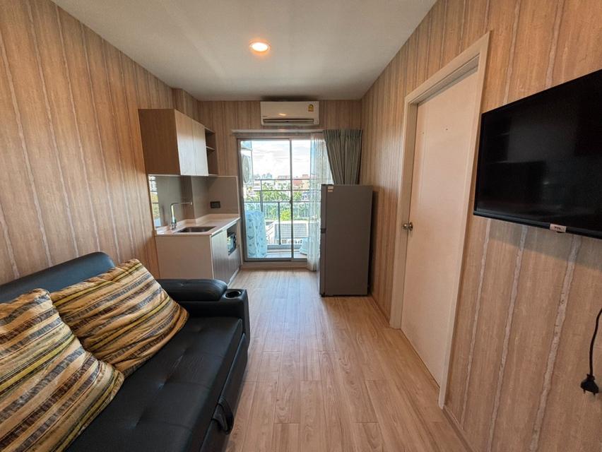 ขายพร้อมผู้เช่าฟีล คอนโด ลาดพร้าว 33 (Feel Condo Ladprao 33)  ใกล้รถไฟฟ้าสายสีน้ำเงินสถานีลาดพร้าว ตกแต่งสวย เฟอร์นิเจอร์และเครื่องใช้ไฟฟ้าครบ 1