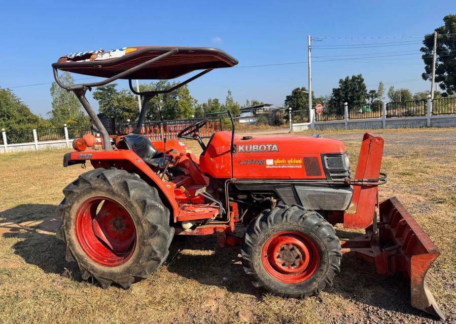 ส่งต่อรถไถ Kubota L3408DT ปี 09