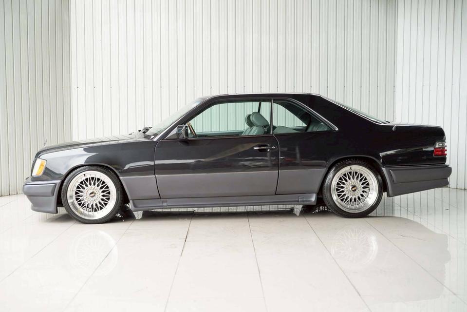 Mercedes-Benz CE280 W124 1993 (Classic Coupé)