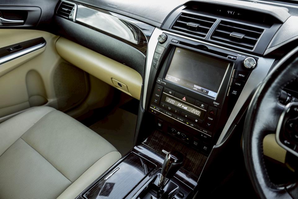 รหัสรถ CBL9120 TOYOTA CAMRY 2.5 Hybrid Navi AT 2016 16