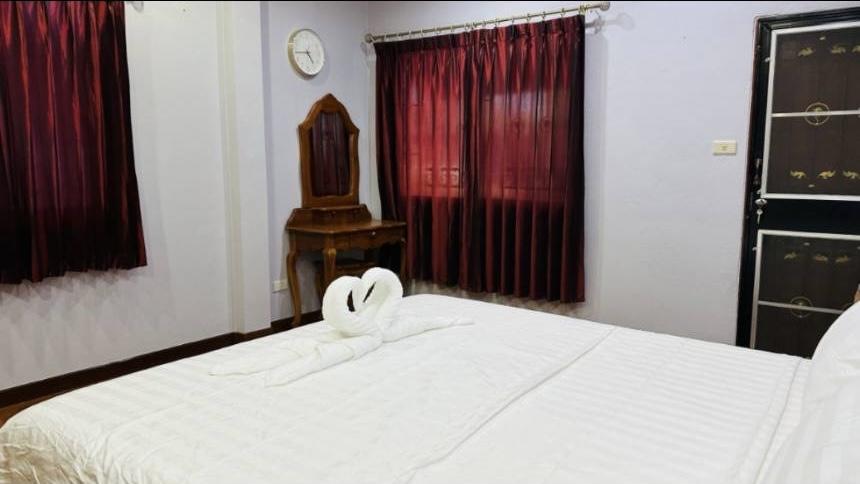 ขายบ้าน Ekmaongkol Village Pattaya, Villa 3 ห้องนอน 4 ห้องน้ำ พร้อมสระว่ายน้ำ 3