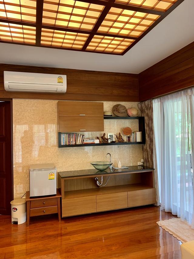 ขายบ้านพักตากอากาศ พร้อมอยู่ พญาเย็น ปากช่อง เขาใหญ่ นครราชสีมา ไม้ักทั้งหลัง เนื้อที่ 266 ตารางวา 4 นอน 4น้ำ 10