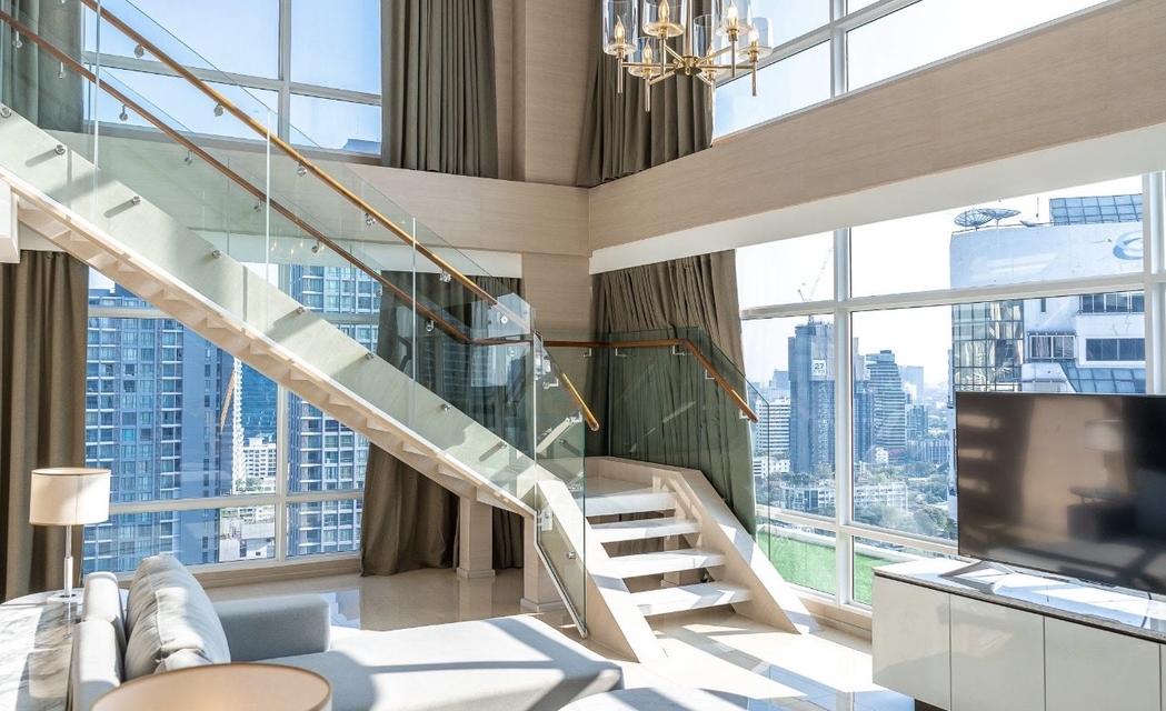 Thonglor Duplex Penthouse 1