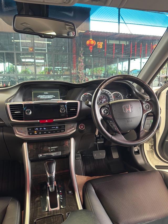HONDA ACCORD 2.0 EL ปี 2015 รูปที่ 11