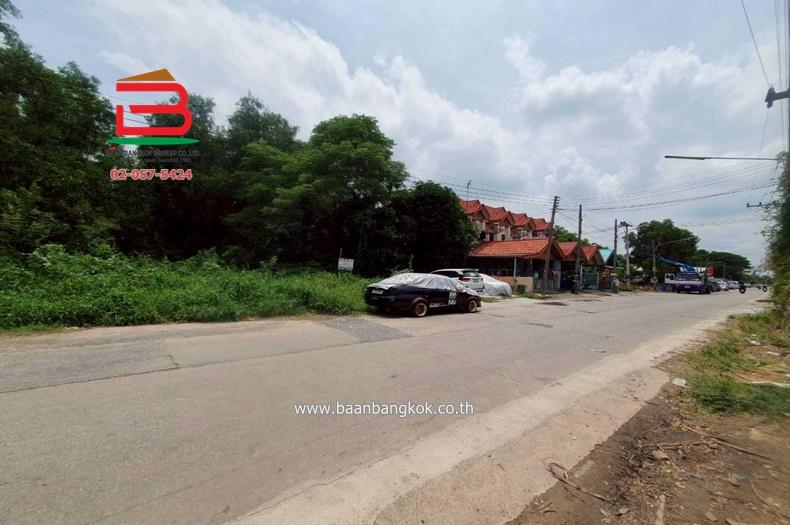 ที่ดินเปล่า หมู่บ้าน ฟีนิกซ์ ปาร์ค ซอยไอยรา 28 เนื้อที่ 266 ตรว. ถนนไอยรา ตำบลคลองสอง อำเภอคลองหลวง จังหวัดปทุมธานี 3