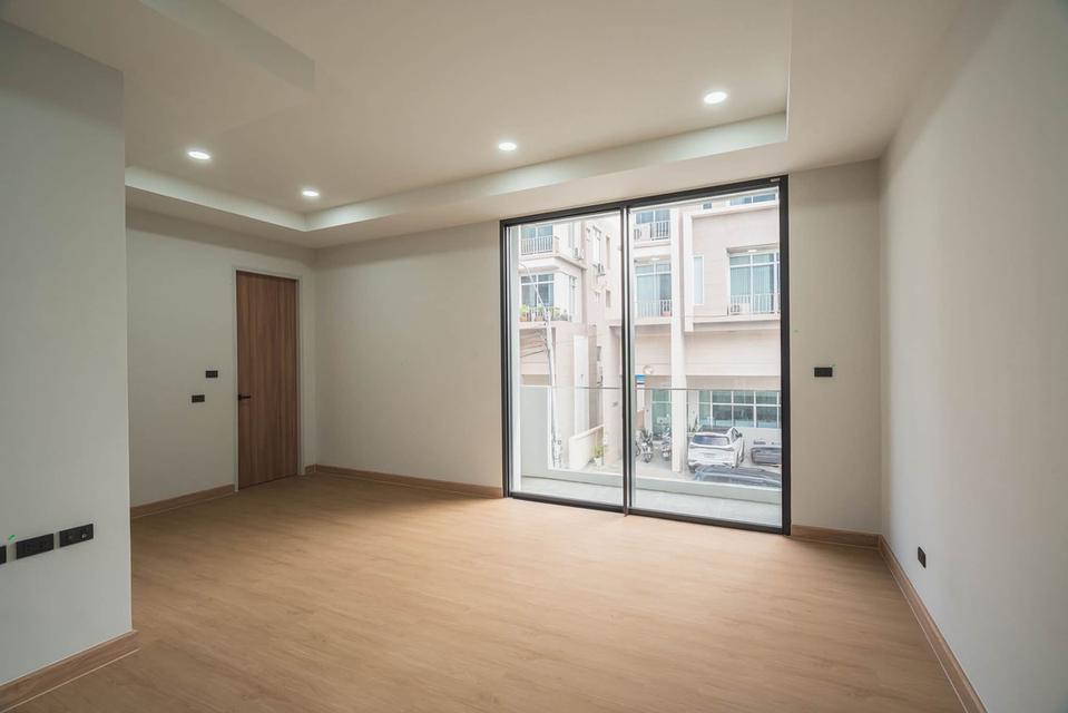 Sale Modern Luxury 𝐏𝐑𝐄𝐄𝐂𝐇𝐀 รามคำแหง–กรุงเทพกรีฑา 19