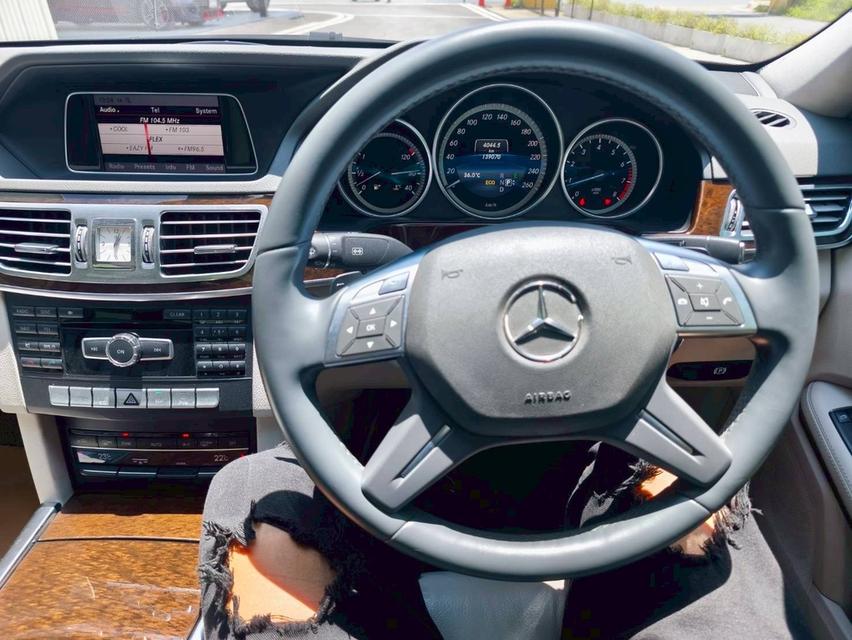 รหัส KPV353 2013 BENZ E200 SEDAN