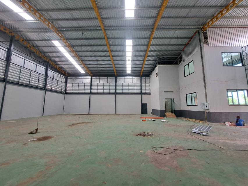 ขายและให้เช่า โรงงาน/โกดัง บ้านเกาะ สมุทรสาคร ซ.วัดพันธุวงษ์ รีโนเวทใหม่ก่อนส่งมอบ พร้อมดำเนินกิจการทันที ขอใบรง.4ได้ 4