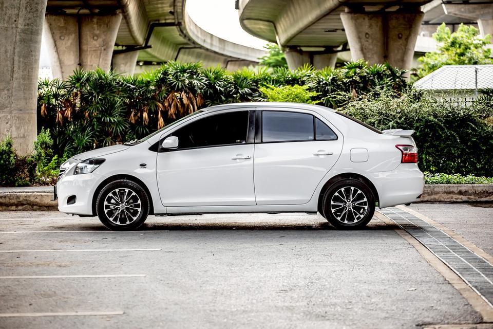 Toyota Vios 1.5E ปี 2010 เกียร์ออโต้ สีขาว   10