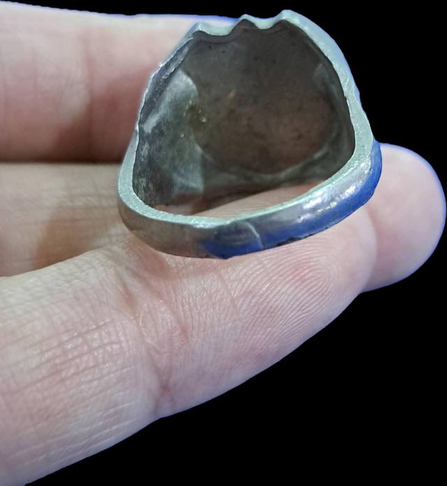 #แหวนหน้าโล่ลงยาสีแดงหลวงปู่วรพรตวิธาน(พันธ์ ติสฺโส)ปี2520 สภาพสวยเดิม#พระดีปีลึกอีกหนึ่งรุ่นของหลวงปู่ครับ*บริการจัดส่งทั่วประเทศครับ* รูปที่ 3