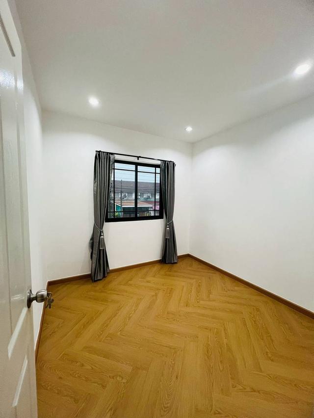 หมู่บ้านพฤกษา64/1 15