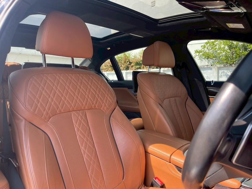 BMW 745Le xDrive M Sport G12 LCI 2019 จด 2021 • Mileage: 17,xxx km  9