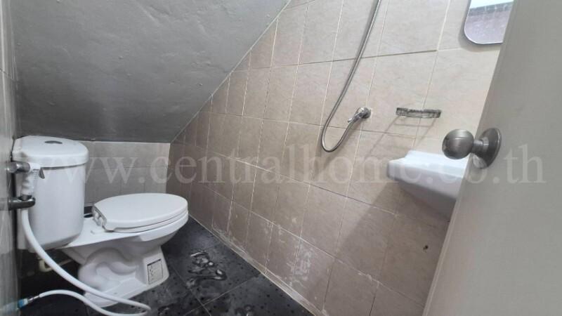 ทาวน์โฮม ฉัตรไพลิน ลาดหลุมแก้ว รีโนเวท พร้อมอยู่ ราคาถูก 17