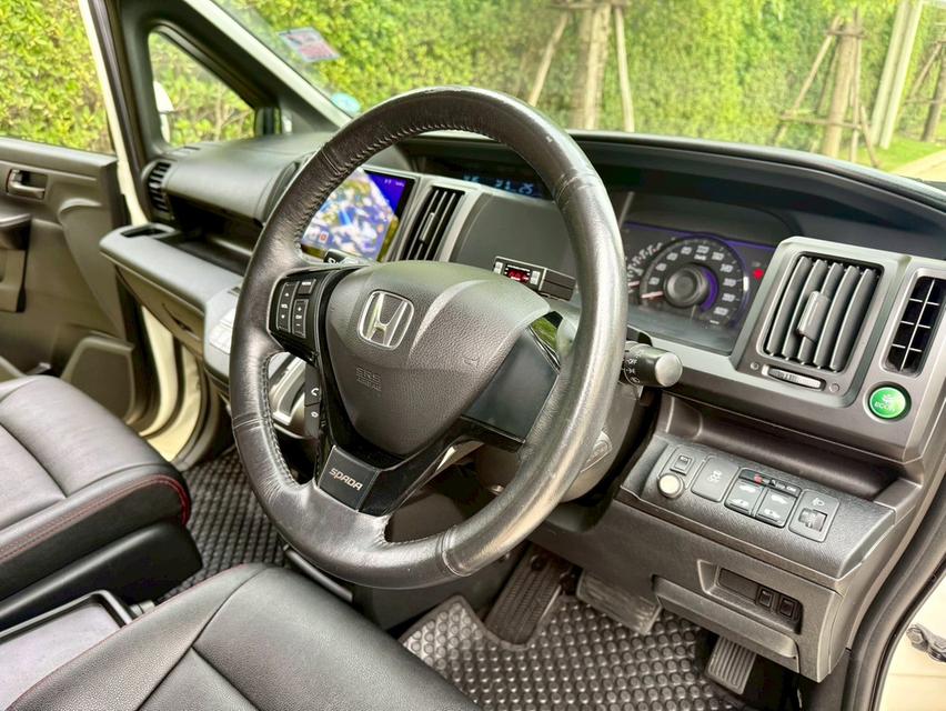 HONDA STEPWGN #SPADA 2.0 ปี 2013 สีขาว รถครอบครัว สุดเอนกประสงค์ เจ้าของดูแลอย่างดี 13