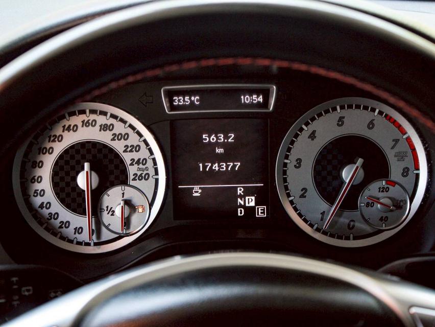 Benz A250 AMG Sport 2.0 W176 Sport Hatchback ปี 2013  13
