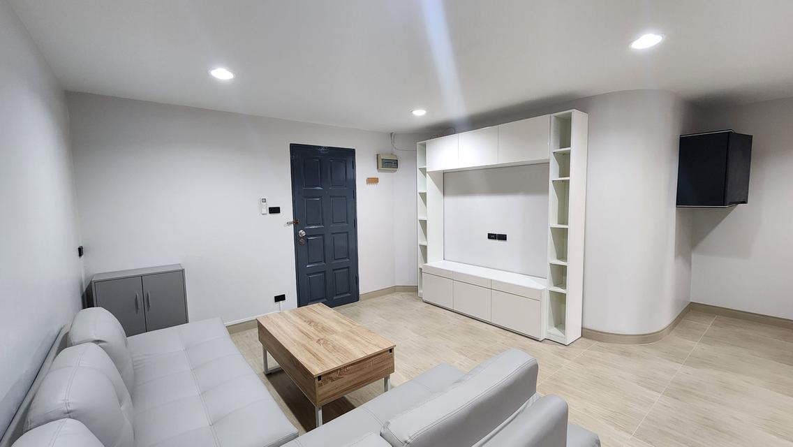 ให้เช่าประตูน้ำเพรสตีจ คอนโดมิเนียม ชั้นสูงวิวเมือง ใจกลางประตูน้ำ – รีโนเวทใหม่ ยังไม่เคยเข้าอยู่! 1