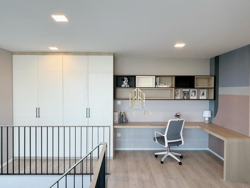 Luxury House For Sale or Rent VIVE Krungthep Kreetha next to Wellington School 19