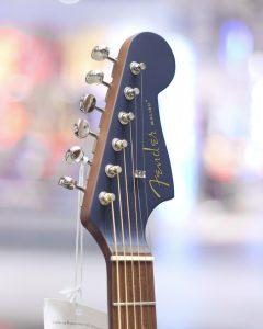 กีต้าร์โปร่งไฟฟ้า Fender Malibu player