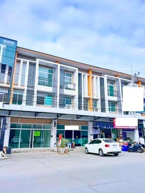 ลาดสวาย อำเภอลำลูกกา BTSคูคต 3.1กม. ให้เช่าทาวน์โฮม 3 ชั้น 19ตร.วา. 230ตร.ม. รร.สายไหม 2.4 กม.2 นอน 3น้ำ ตลาดเอซี คลองสี