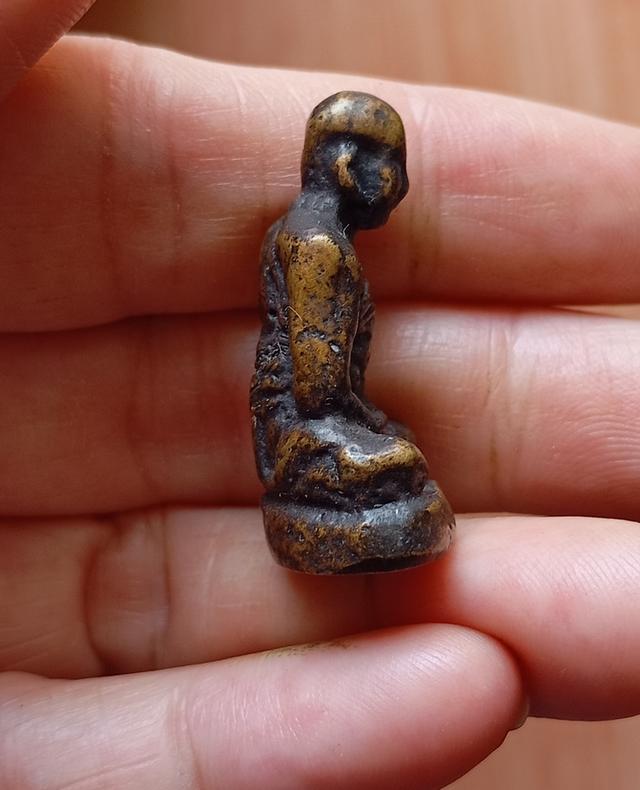 พระหลวงปู่เอี่ยมวัดสะพานสูง รูปที่ 3