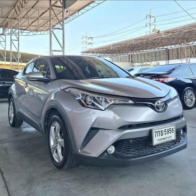 Toyota C-HR 1.8 Mid ปี 2018 มือสอง