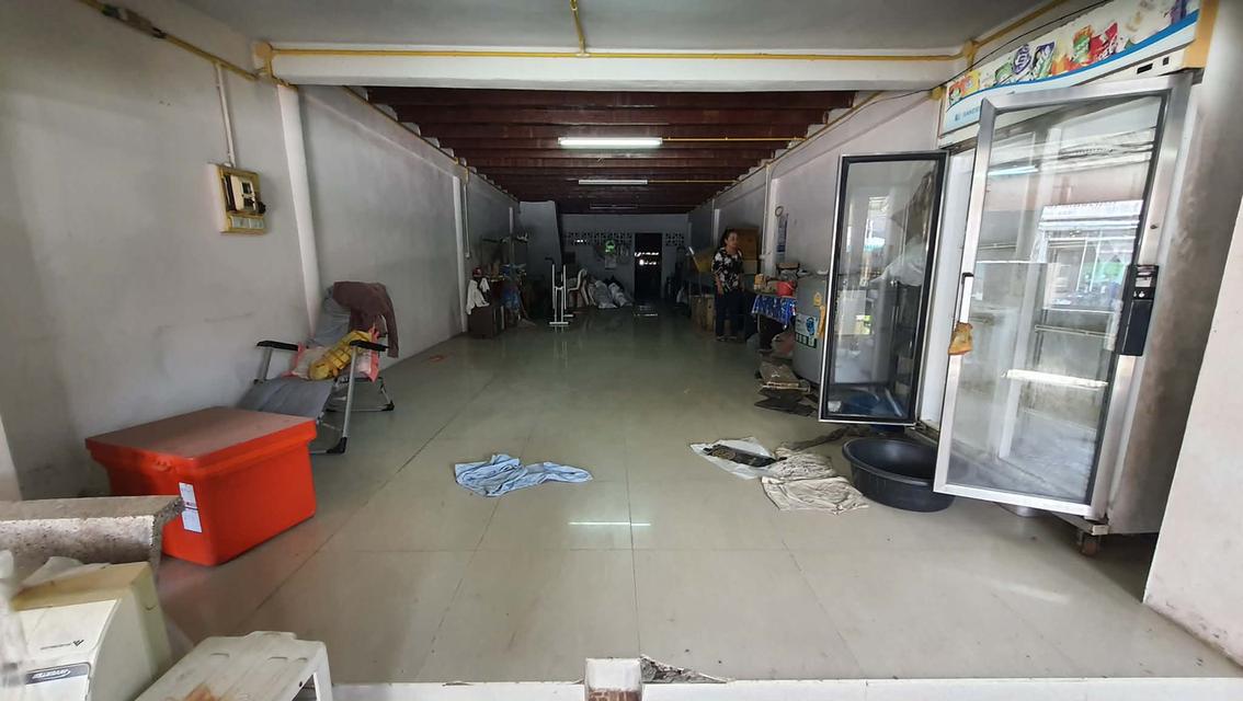 ขายด่วน! บ้านทำเลทอง หน้าอำเภอพิปูน ติดถนนหลัก ใกล้ 7-Eleven เหมาะค้าขาย–ทำธุรกิจ–ลงทุน 5