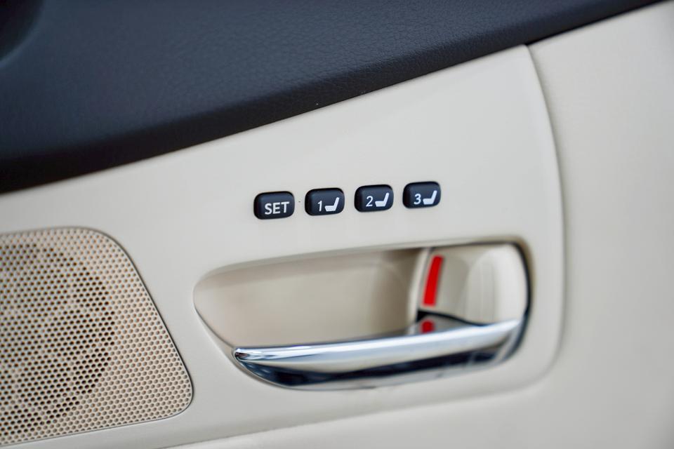 lexus RX279 premium  13