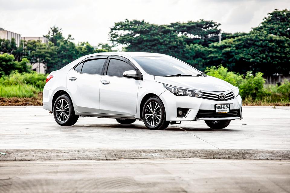Toyota Altis 1.6G ปี 2014 สีบรอนเงิน  4