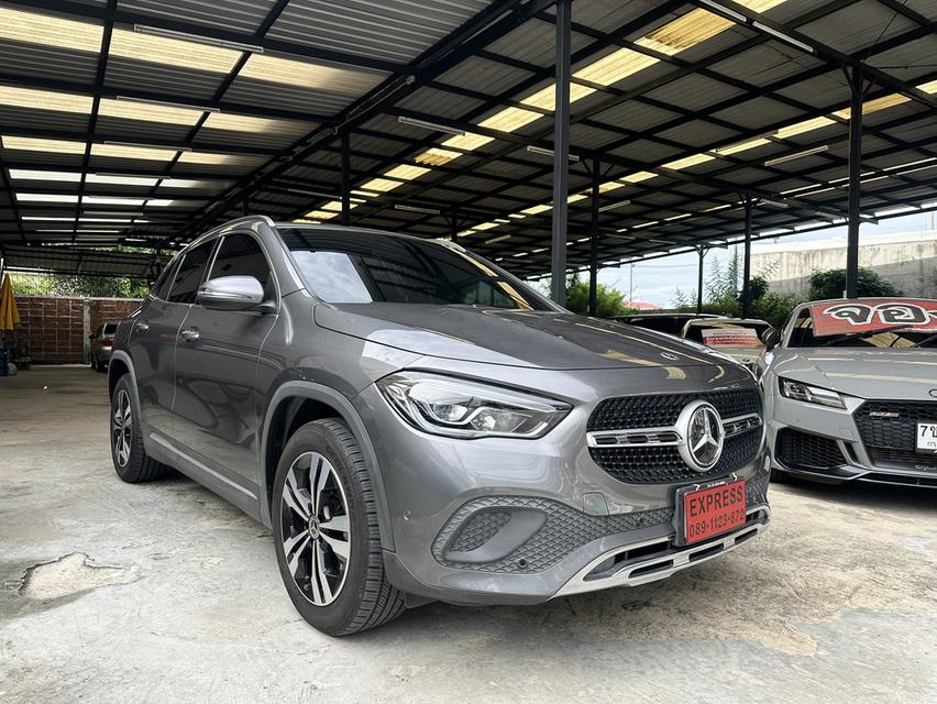 MERCEDES BENZ GLA200 1.3 Progressive จดทะเบียนปี2022 รถสวย