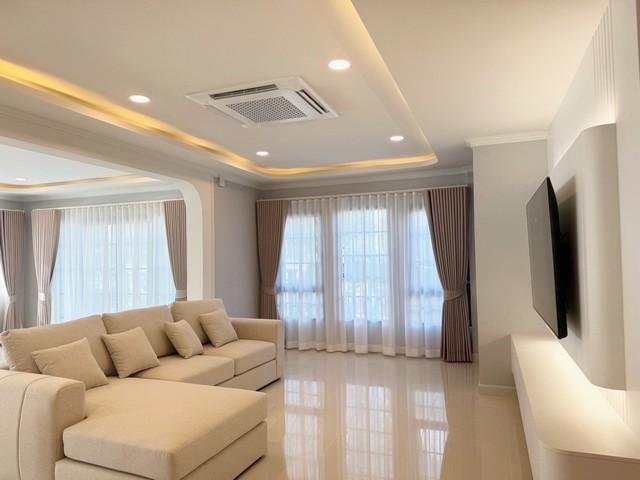 ให้เช่าบ้านเดี่ยว 2 ชั้น 303 ตรม. โครงการ Centro เซนโทร บางนา ใกล้ Mega Bangna 3