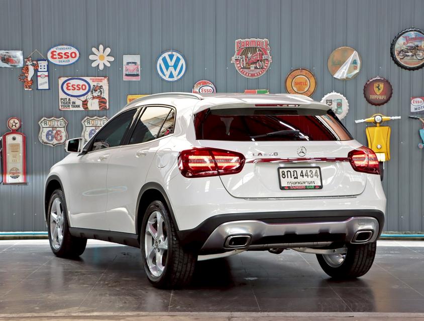 MERCEDES-BENZ GLA200 W156 1.6 Urban ปี 2019