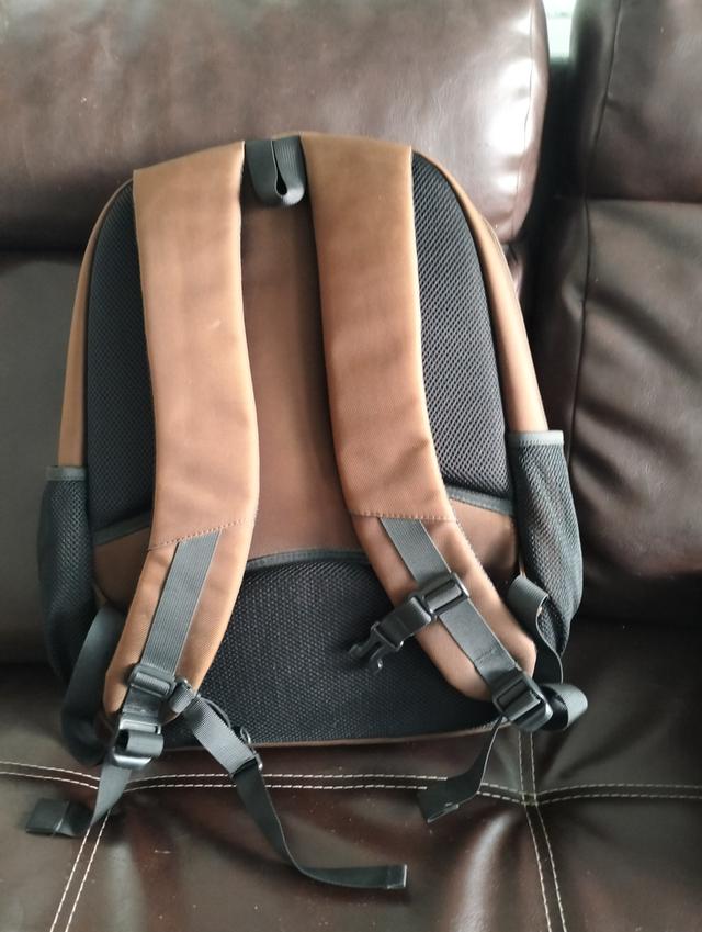 กระเป๋าเป้ Samsonite มือสอง กระเป๋าที่เราซื้อมาใช้เอง สีน้ำตาล มีช่องใส่ของหลายช่อง แบ็คแพ็ค 2-3 คืนได้สบายๆ รูปที่ 6