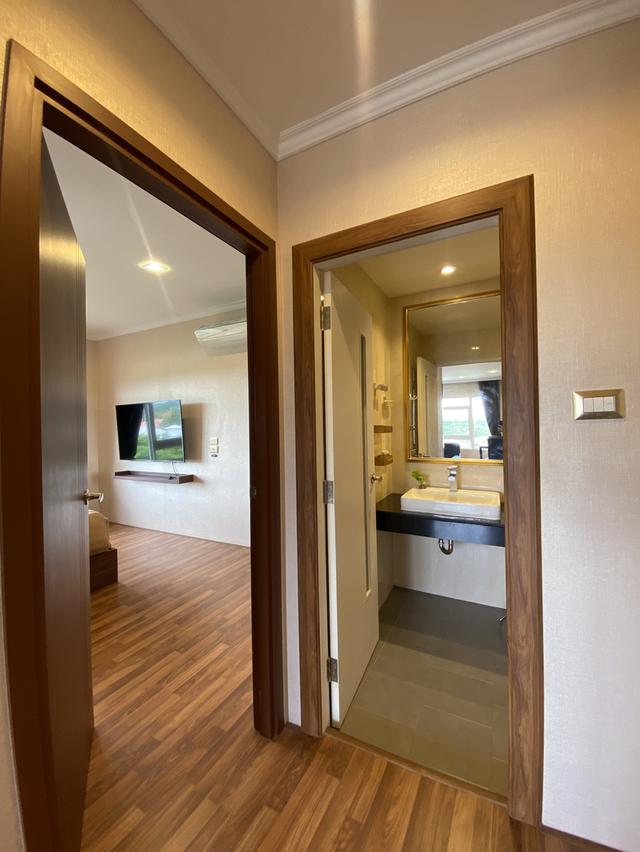 🏙️ ให้เช่าคอนโดพร้อมอยู่ มีคลับเฮ้าส์และสระว่ายน้ำ ระบบรักษาความปลอดภัย 24 ชม. ใช้ชีวิตสบาย อุ่นใจทุกวัน 12