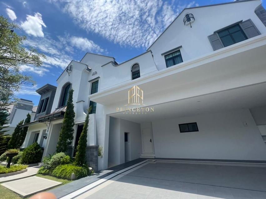Luxury House For Sale or Rent Nantawan Rama 9 New Krungthepkreetha 18