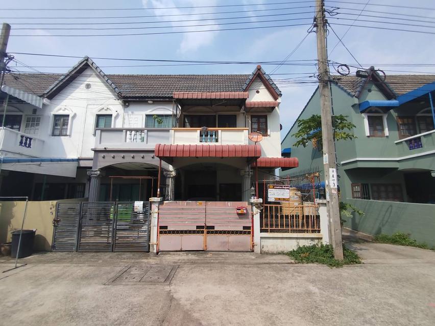 ขายทาวน์เฮ้าส์ หมู่บ้านธารถวิล (หลังมุม) ทำเล : บางใหญ่ (ซอยวัดพระเงิน) 