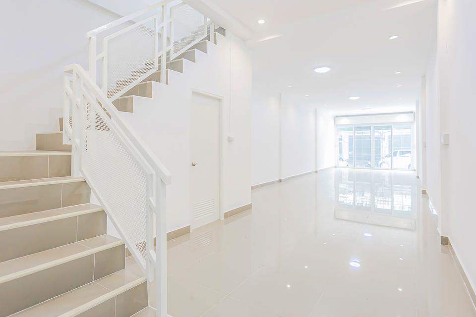 ขายอาคารพาณิชย์ 4 ชั้น ใกล้รถไฟฟ้าทำเลดีๆ ลาดพร้าว 45 2
