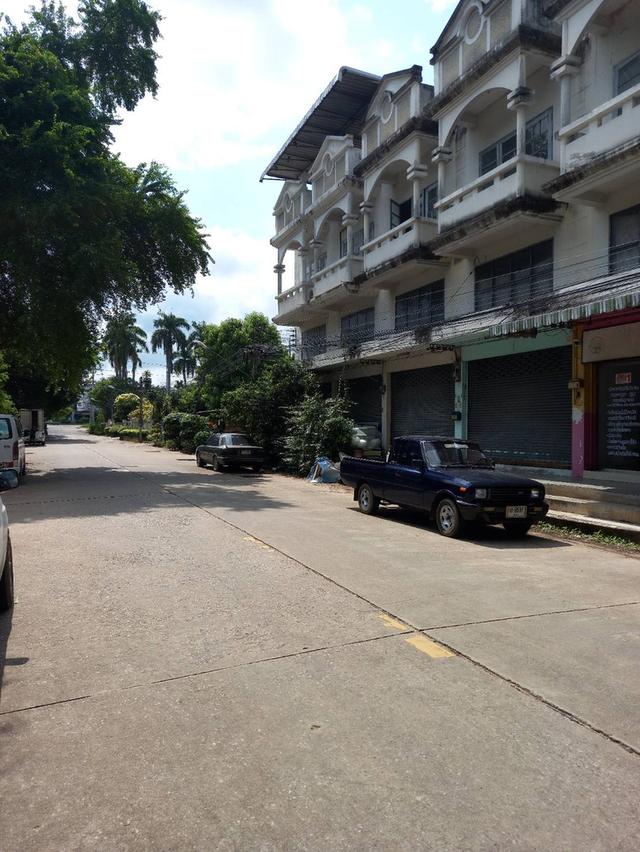 อาคารพาณิชย์ พร้อมที่ดิน ที่จอดรถ พร้อมอยู่ 6