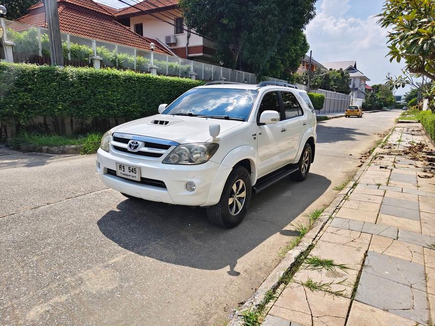 Toyota FORTUNER  ปี 2006 ตัวพิเศษเครื่อง  3.0 V Exclusive 4WD SUV ATรถสวย เดิมบาง พร้อมใช้งานเครื่องดี เกียร์ดี ขับดี แอร์เย็นขายราคา 268,000 บาท รูปที่ 3