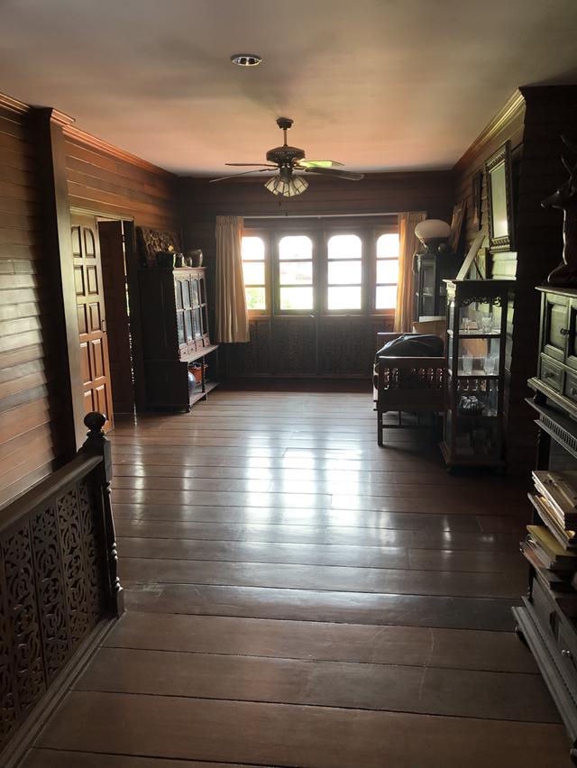 ขายบ้านเดี่ยว 2 ชั้น ครึ่งตึกครึ่งไม้ ติดถนนติดชุมชน ใจกลางเมือง ใกล้ตลาดตัวเมืองและกว๊านพะเยา ( เจ้าของขายเอง ) 7