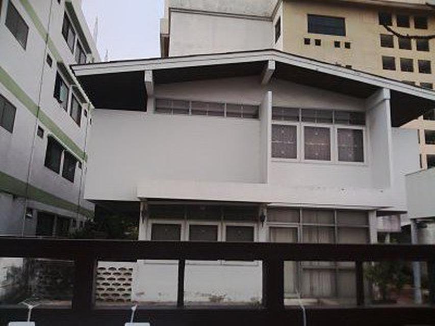 SALE SINGLE OLD HOUSE CAN ADAPT AN APARTMENT SUKHUMVIT 71 5
